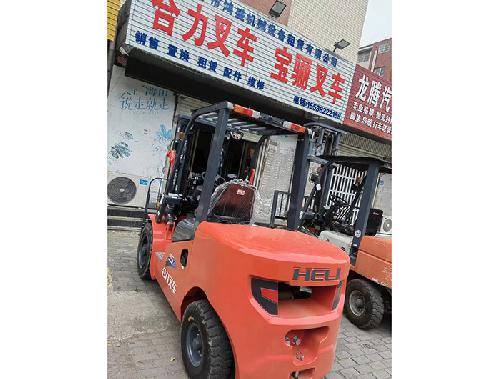 电动液压叉车